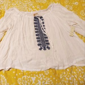 NWT Size large boho  flowy top from passport